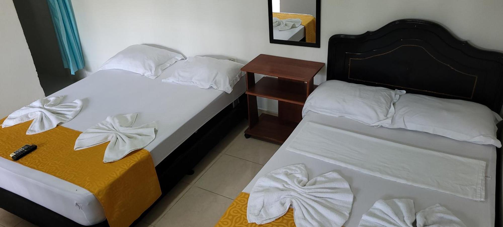 Hostal Villa Del Rio Las Brisas فيلافيجا المظهر الخارجي الصورة